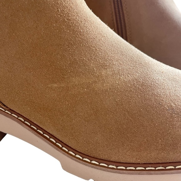 Naturalizer Darry-Bootie in Caramel Lug Sole Chelsea Style Comfy Size 9 NWT - Picture 4 of 15